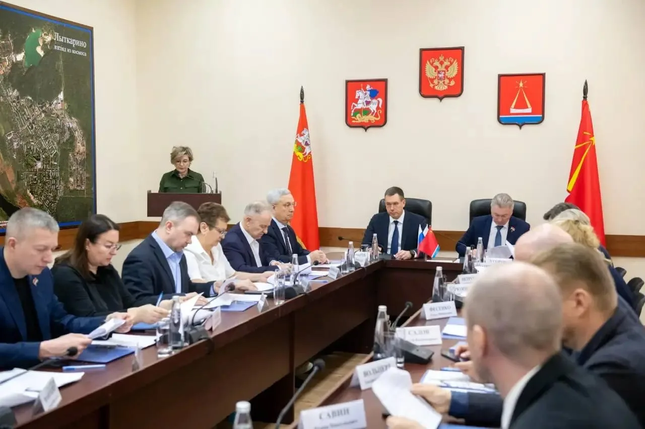 Принял участие в заседании Совета депутатов, где обсудили ключевые вопросы развития гор...