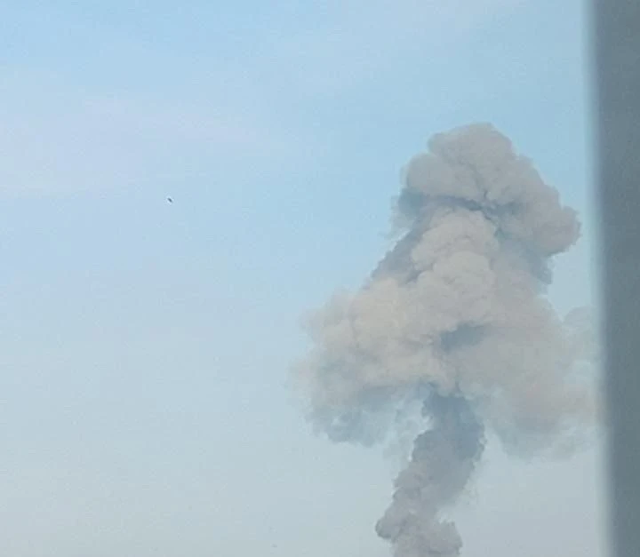 ⚡️По предприятию в Кирове ударила ракета, есть пострадавшие.