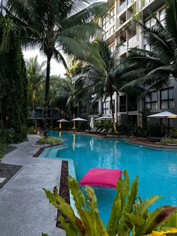 📍Diamond Resort Phuket 4*

Уютный отель на Банг Тао(Пхукет)

Современный дизайн, комфортные номера,