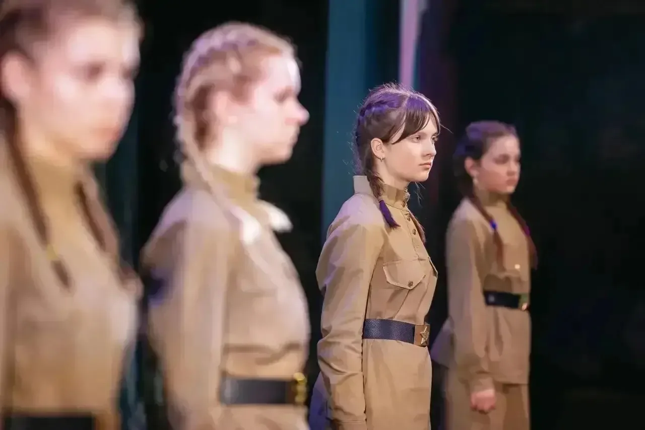 💫 Представляем вам замечательную ученицу 9 «К» класса — Дашу У., яркую и разносторонню...