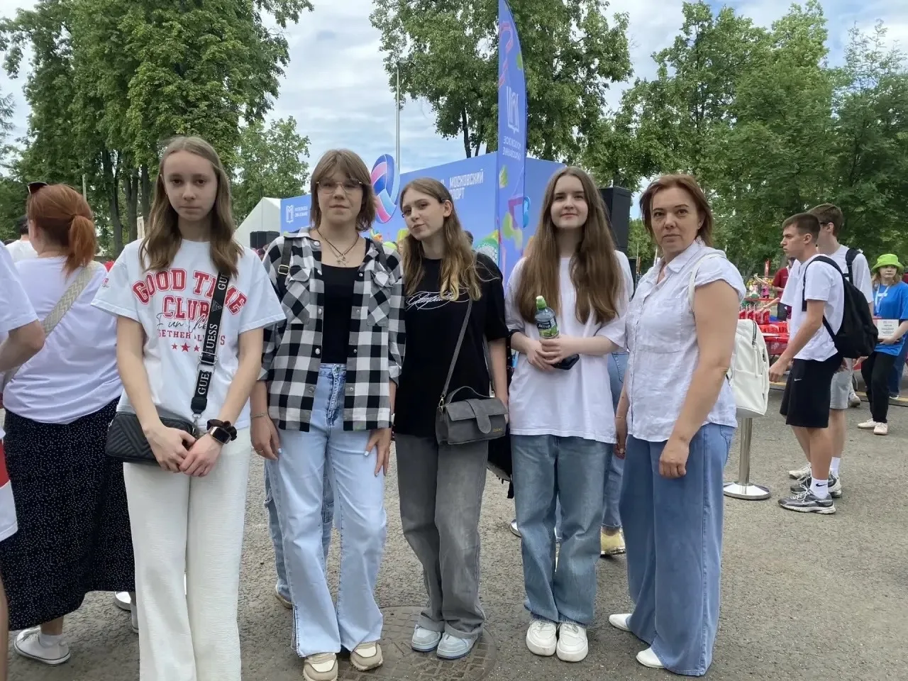 ⚡️«Атлант» на фестивале школьного и студенческого спорта в Лужниках!   🏟 В этусубботу флаг нашего шк