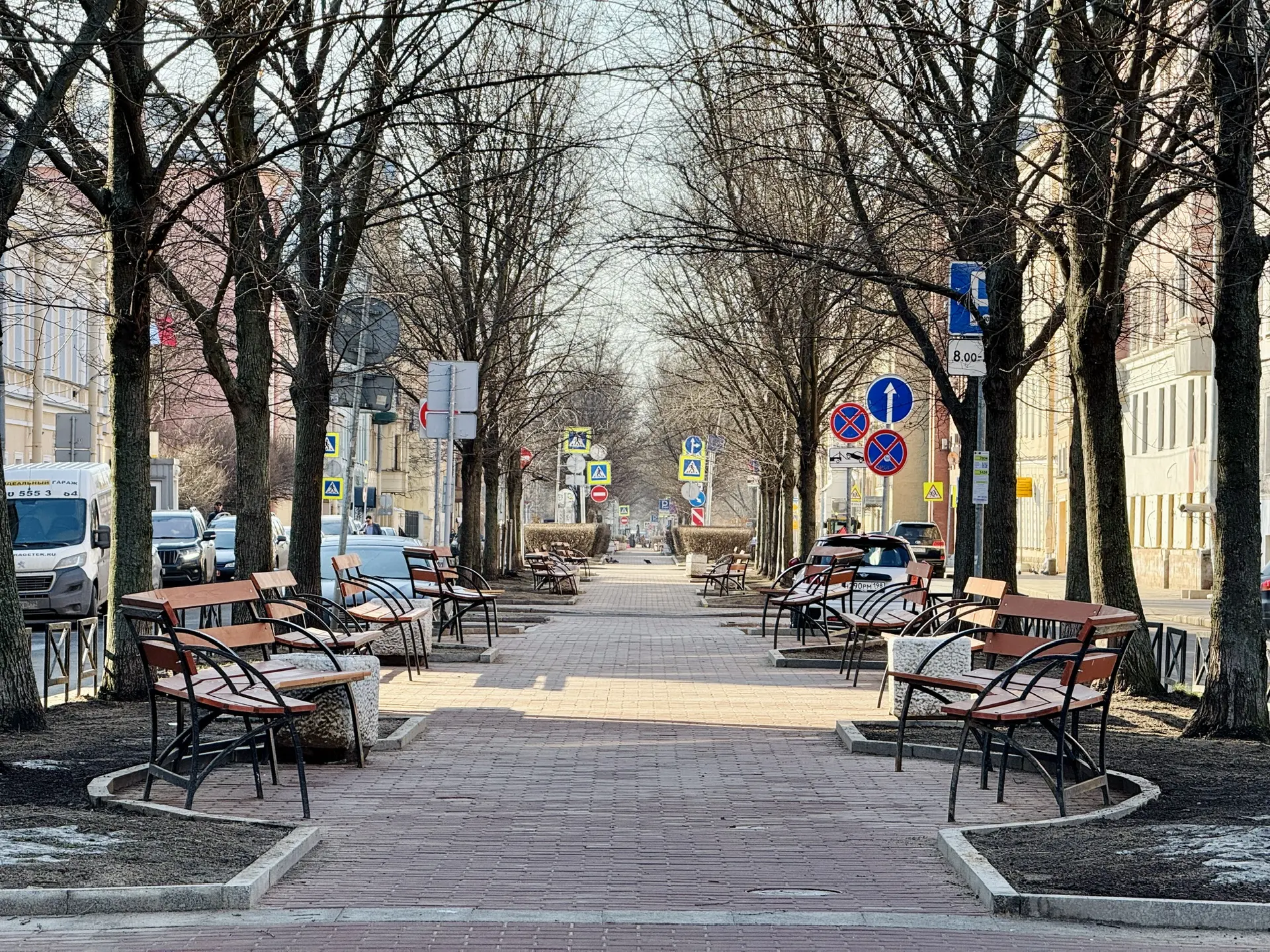 Доброго солнечного субботнего дня! ☀️  Сегодня в рабочих планах — проинспектировать два района: Цент