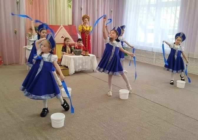 В дошкольных учреждениях столицы продолжается театральный марафон  С приходом весны в детских садах 