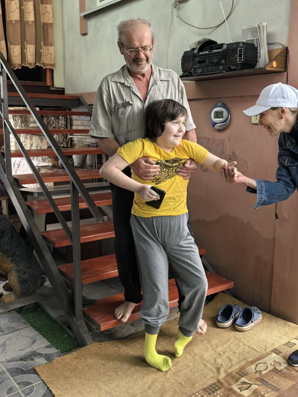 #июньскийвыезд Дети живут более чем скромно, их родители или опекуны как правило люди небогатые и не