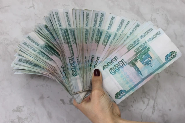 Хорошо только на бумаге? Где в Кузбассе предлагают высокие зарплаты