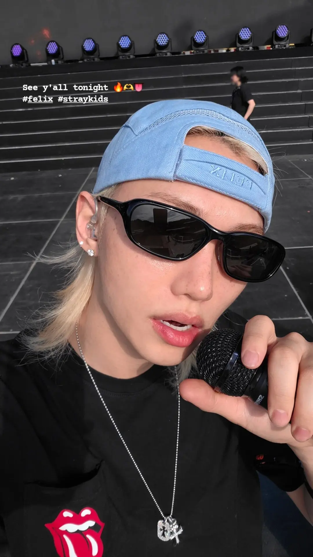 📸| #i_ликс
▫️обновление сторис аккаунта Феликса🐥

"Увидимся вечером 🔥🫶👅
#.felix #.straykids"