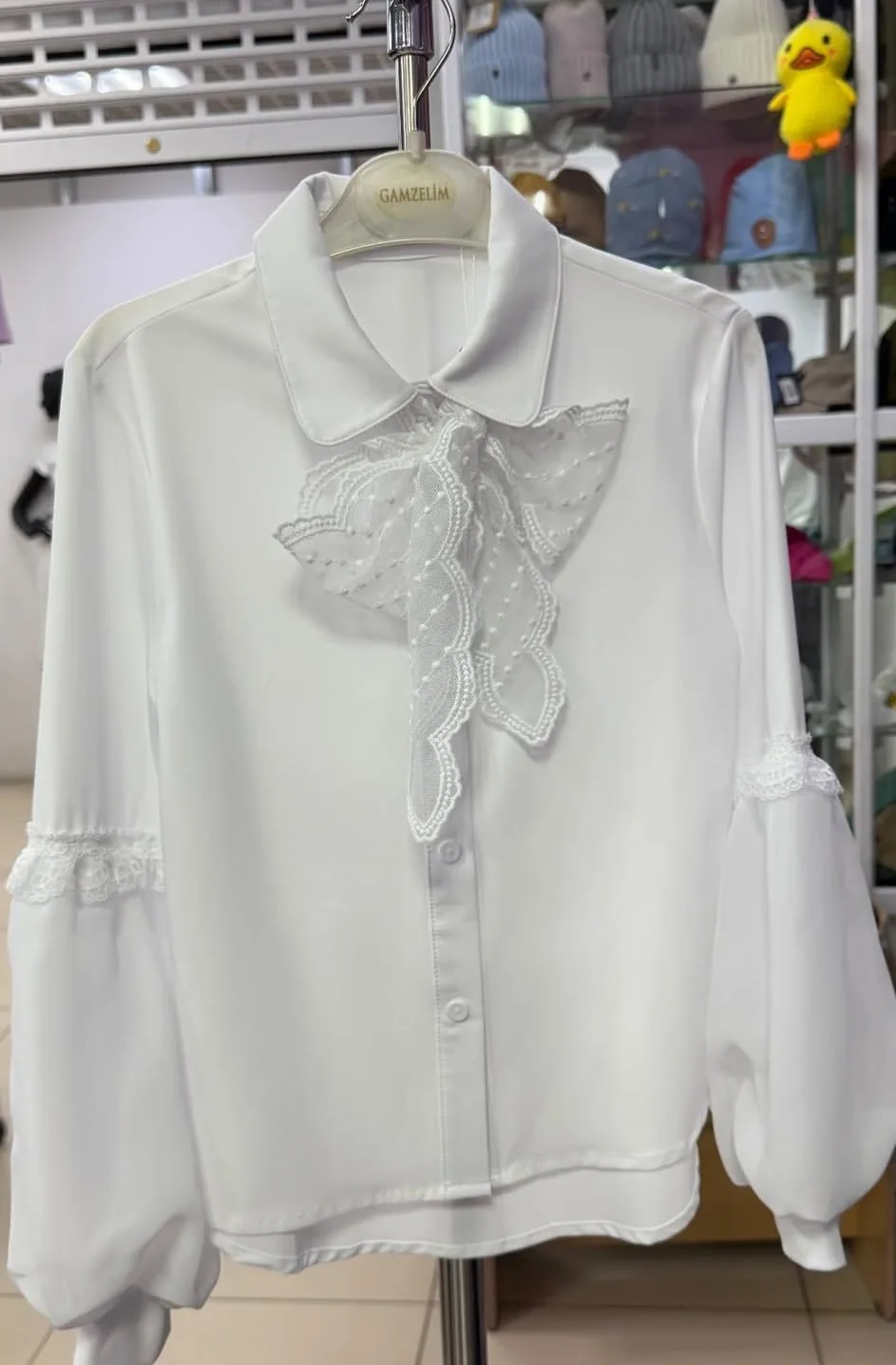 Блузка 👚, фирмы ДЕЛОРАС,  бант снимается, застёжка на кнопке.