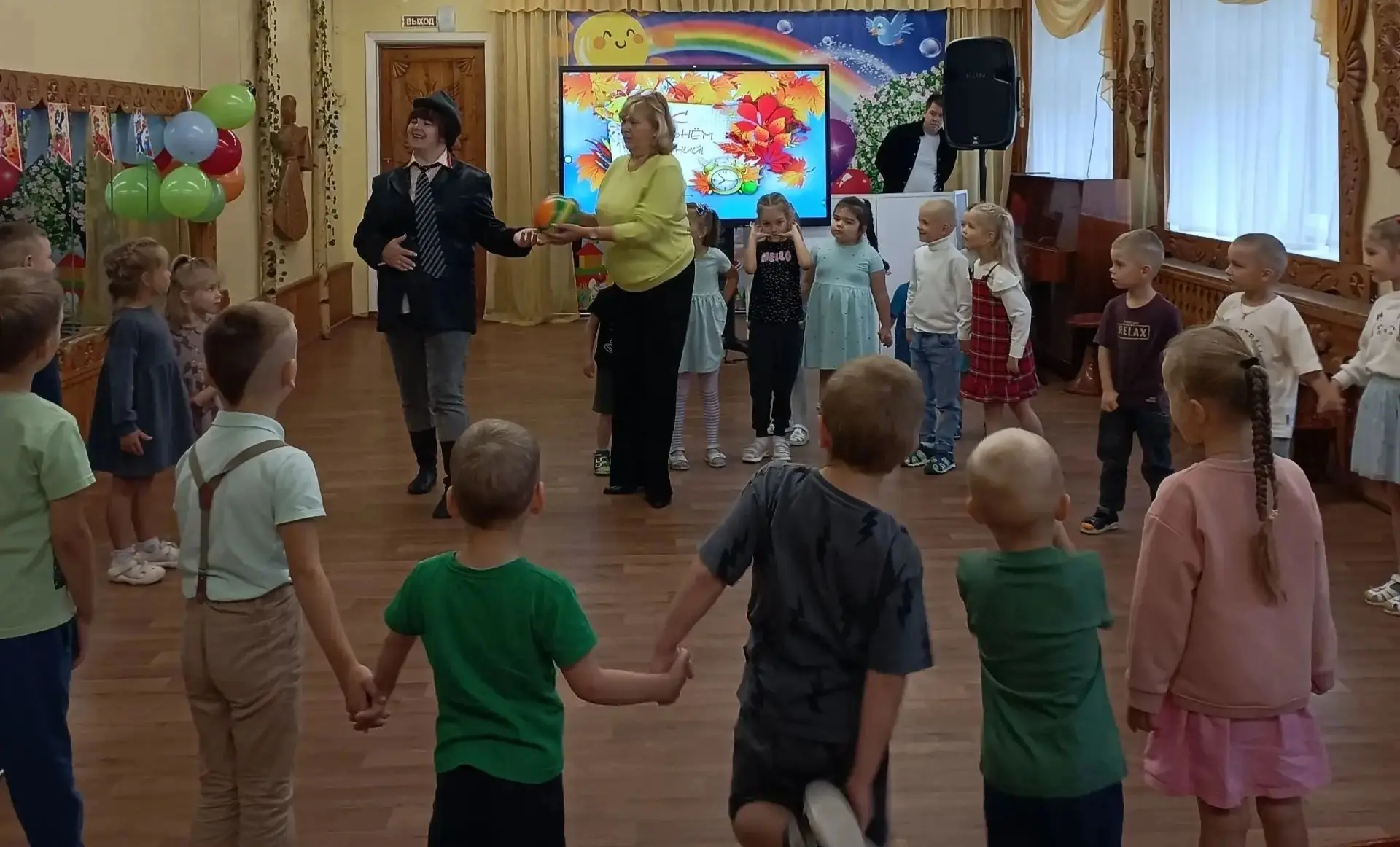 🎒 Как наши дошколята спасли День знаний от проказника Шаляй-Валяя!