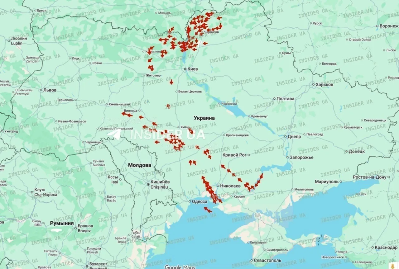 ‼️🇺🇦💥 Около 200 "Гераней" летят к целям над центральной Украиной, — мониторинговые ресурсы врага  ▪️
