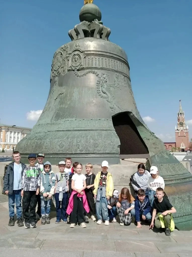 ⭐️ Экскурсия в Московский Кремль  🌿 Ученики 3 класса «Э» и 3 класса «В» классов посетили Московский 