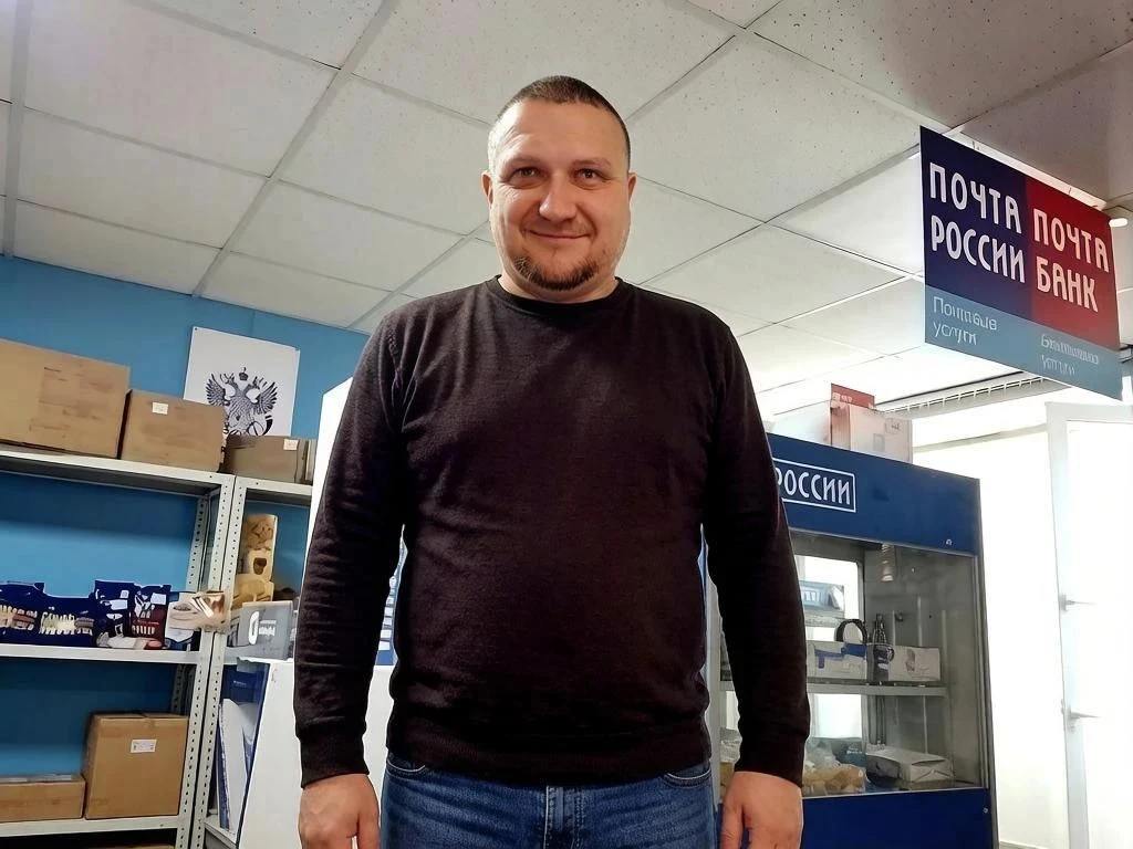 Вот на днях пишет мне барышня одна. Из самого Нижнего Тагила, стало быть. Свердловские,...