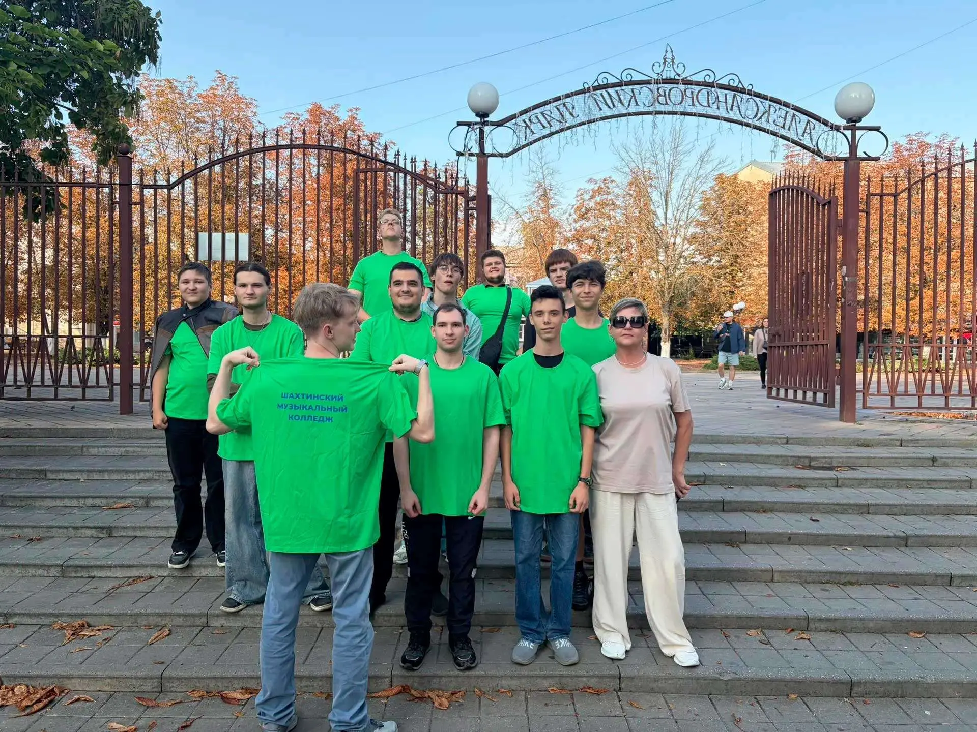 ЛЕГКОАТЛЕТИЧЕСКИЙ КРОСС, ПОСВЯЩЕННЫЙ ВСЕМИРНОМУ ДНЮ ТУРИЗМА