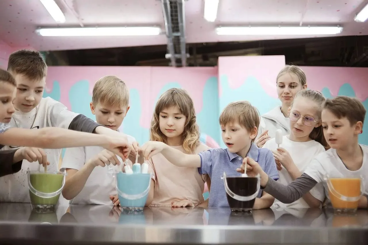 🍰 Учимся готовить сладости на детском мастер-классе  Сохраняйте подборку сладких мастер-классов и эк