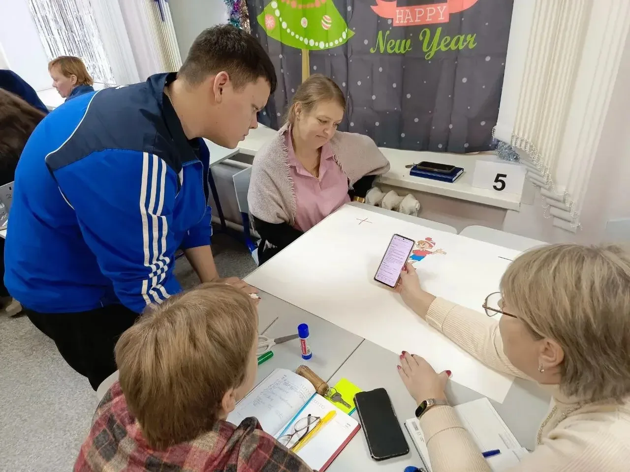 ПЕДАГОГ-ПСИХОЛОГ В ЛИЦАХ: ИЗМАЙЛОВА ТАТЬЯНА НИКОЛАЕВНА   «Быть психологом — значит обладать "професс