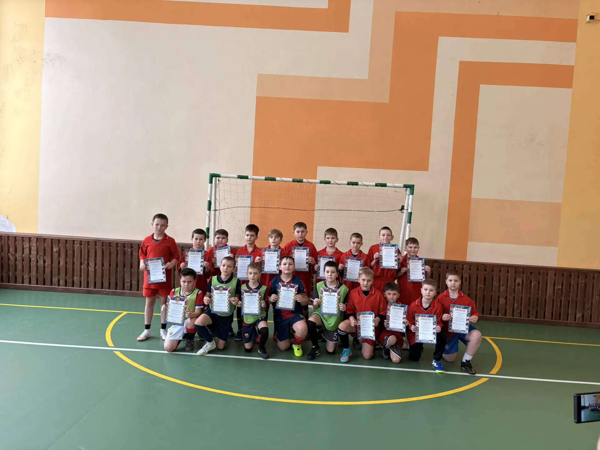 12 февраля в спортивном зале «Киквидзенская ДЮСШ» прошел турнир по мини - футболу среди...