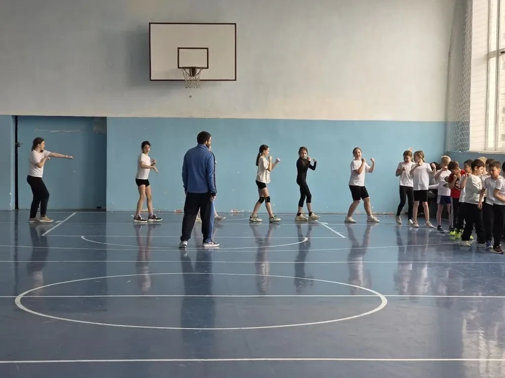 🤼Сегодня в начальной школе прошел настоящий праздник спорта! Центр единоборств, при поддержке презид