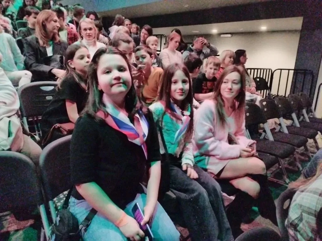 🎭Ученики 2 «В» класса вместе с классным руководителем побывали в театре Терезы Дуровой  Ребята посмо