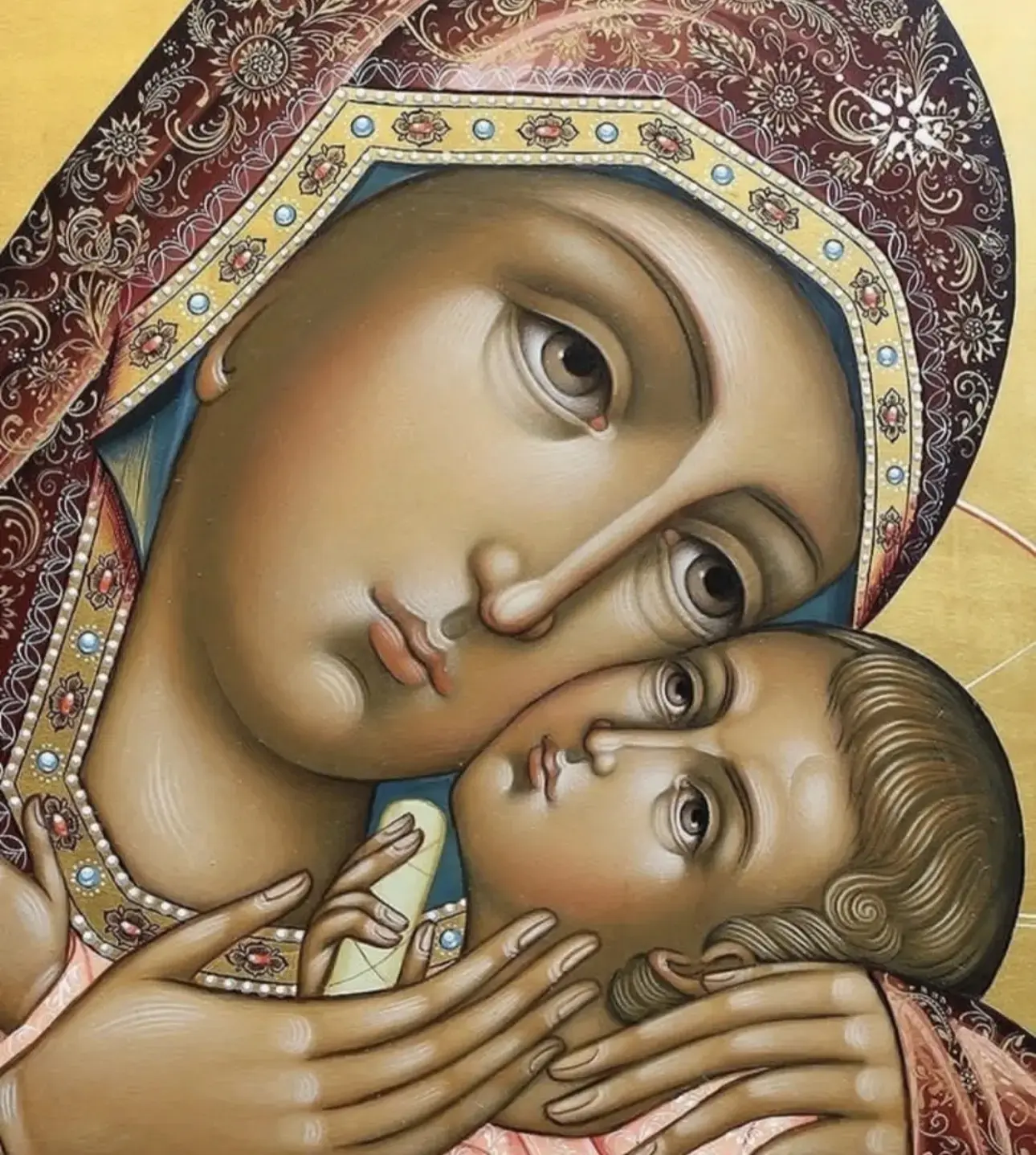 Нельзя оставлять духовное чтение, потому что в тяжелую минуту нам может попасться строч...