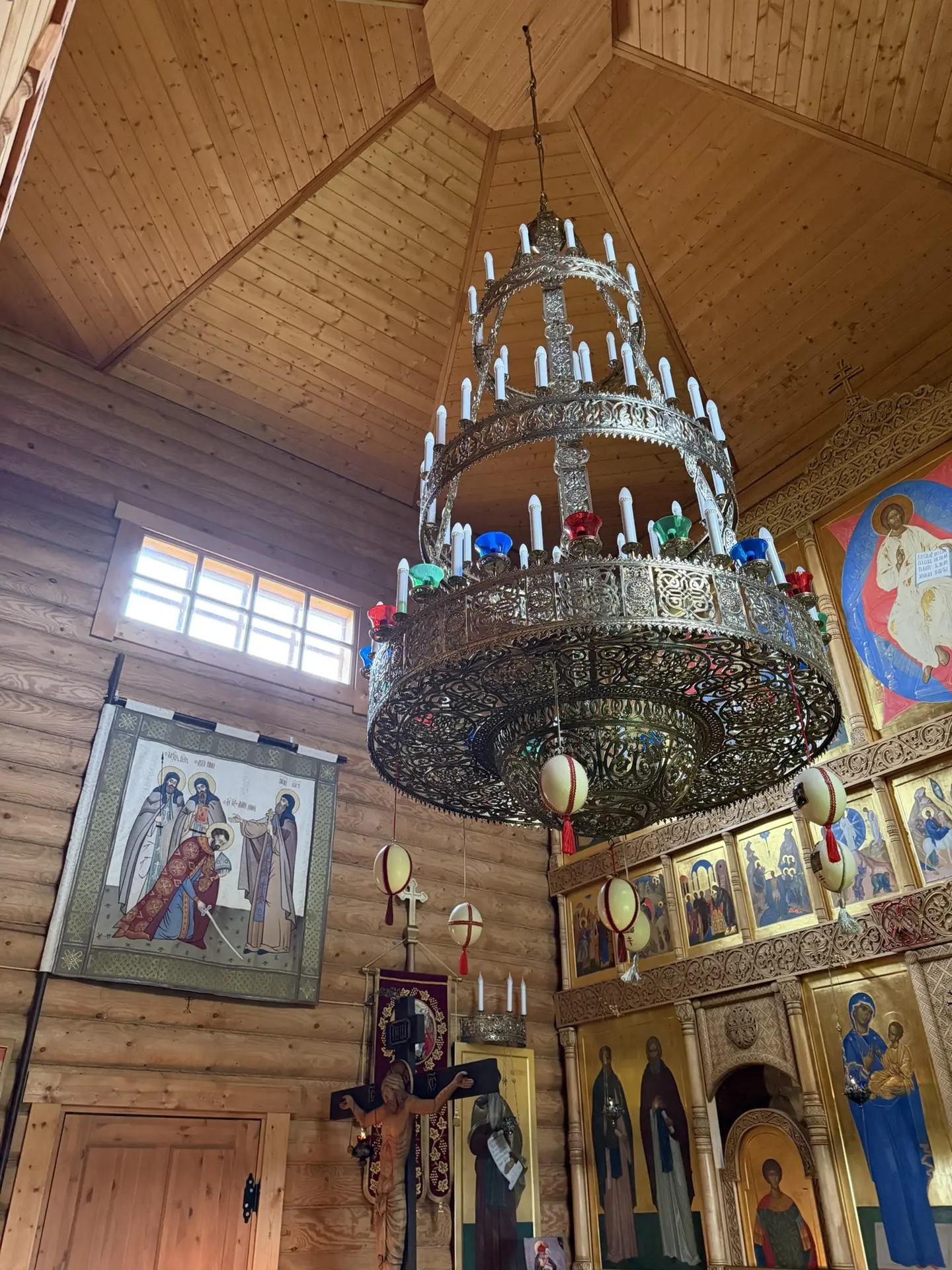 А утром была служба в храме святителя Спиридона🙏

Тут всегда так молитвенно и спокойно… Я наверное 