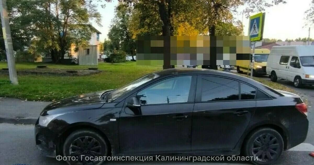 В Калининграде автомобиль сбил женщину с младенцем