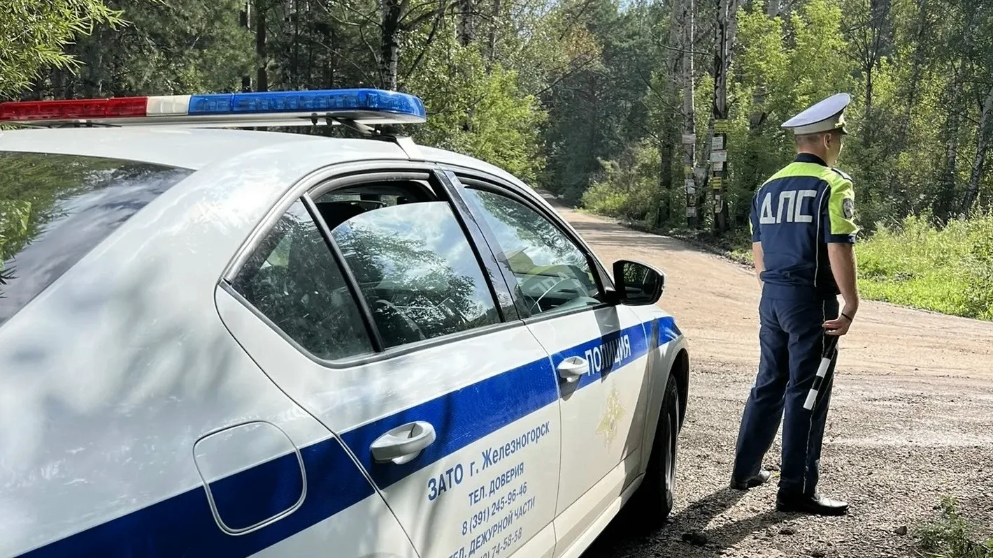 ПОЛИЦЕЙСКИЕ ПРОВЕЛИ РЕЙД