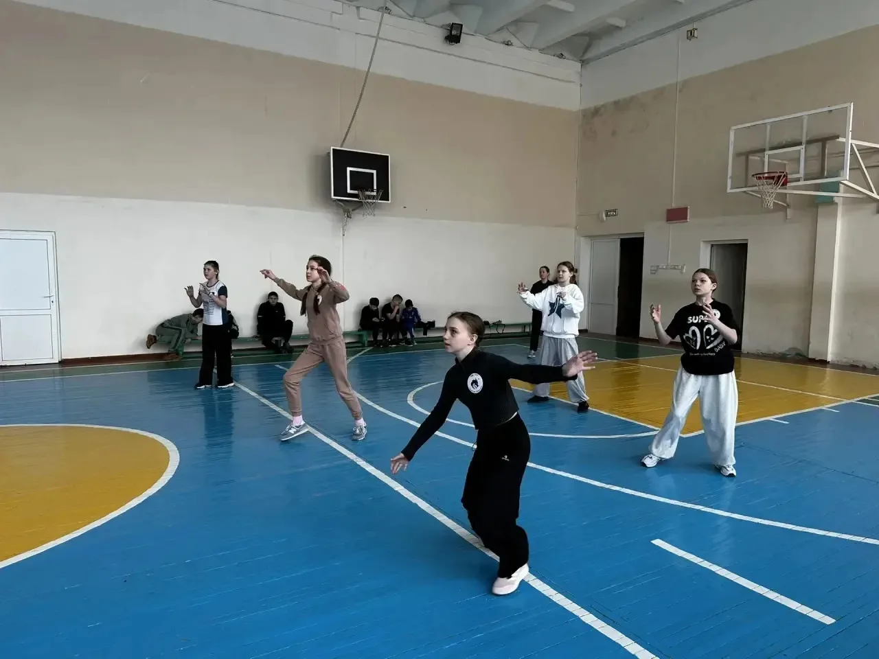 Насыщенный день сегодня прошел в пришкольном лагере в ходе отборочного этапа «Зарница 2.0».  Ребята 