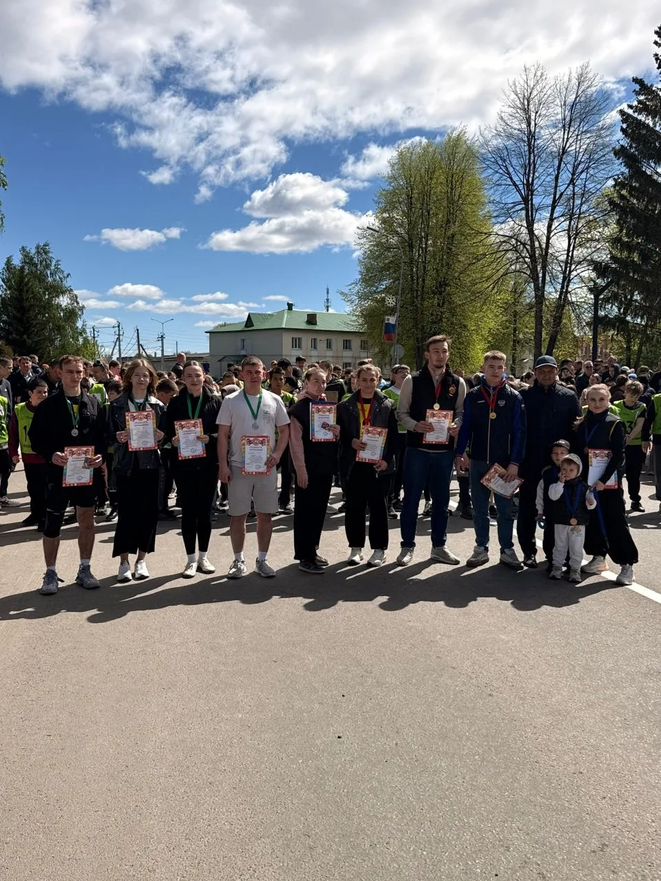 Сегодня , 9 мая в честь 81-ой годовщины Победы в Великой Отечественной войне 1941-1945 ...