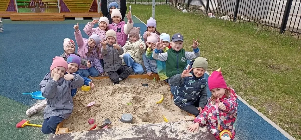 Здравствуйте,дорогие подписчики ☀️☀️☀️

🌞 Лето, тёплый ветерок и звонкий смех — что может быть лучш