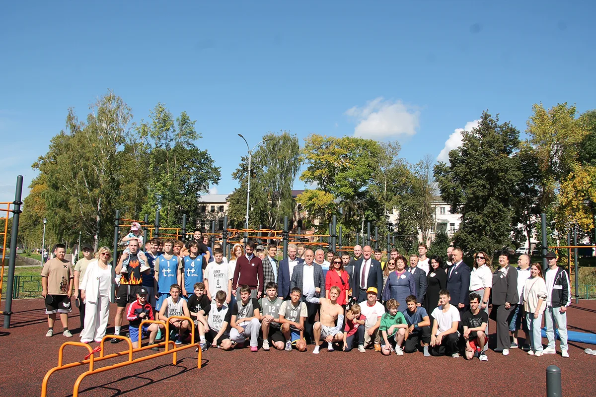🏟️Новая спортплощадка появилась в Вышнем Волочке в День города