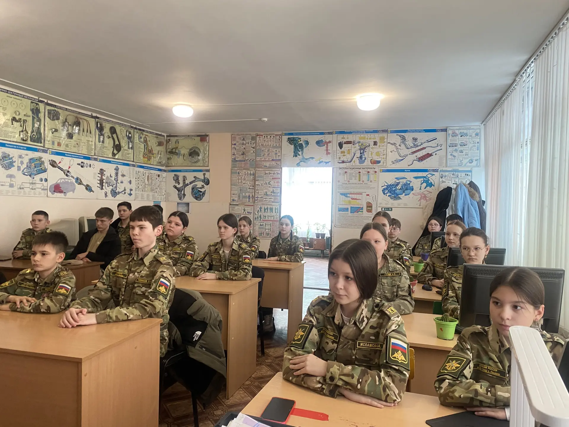 С Кадетами 1-го Юнармейского полка РБ имени М. Шаймуратова, учащимися 7 «Д» класса МОБУ СОШ с. Языко