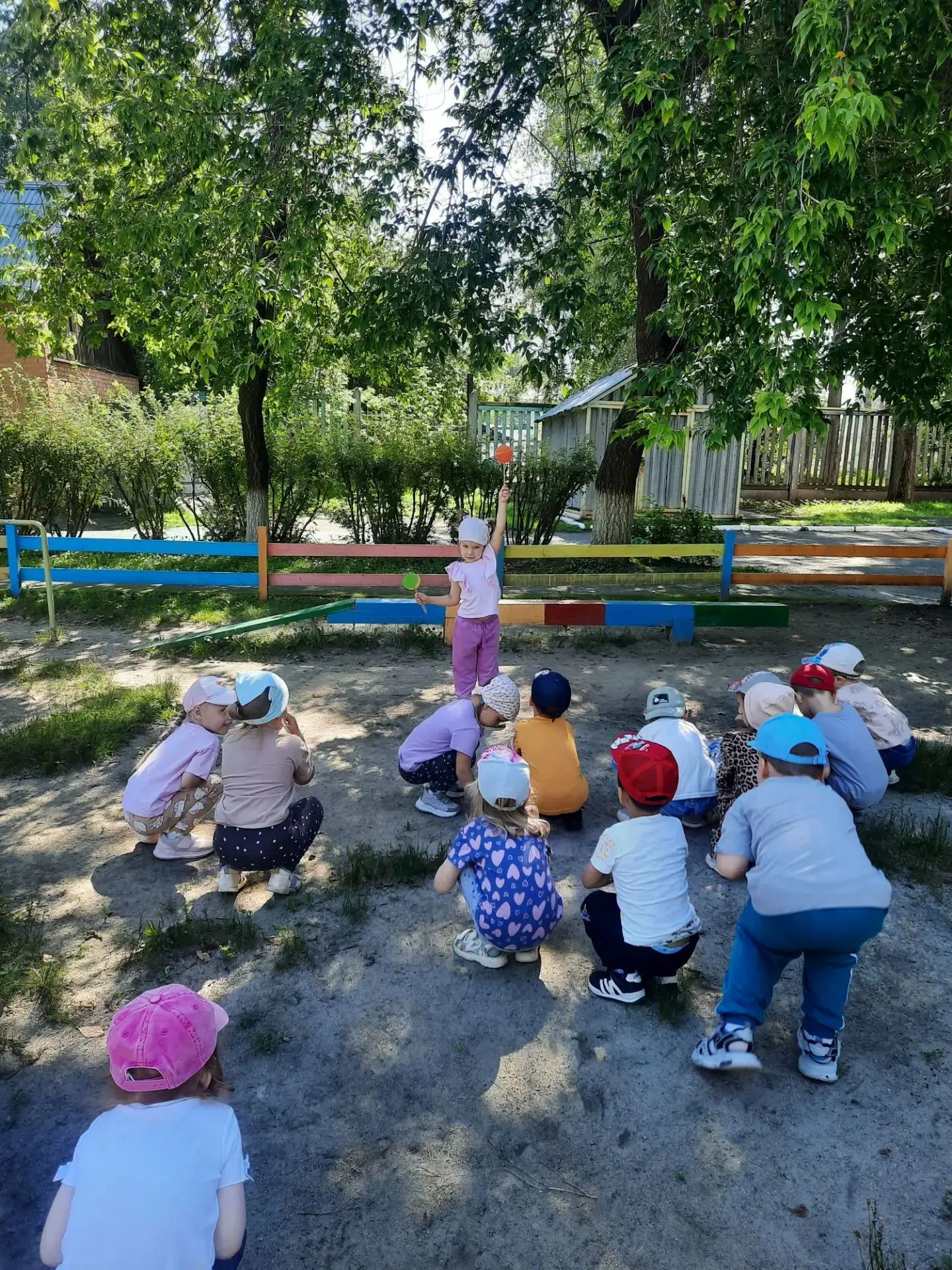 5 августа, в Международный день светофора, в средней группе «Лягушата» царила настоящая...