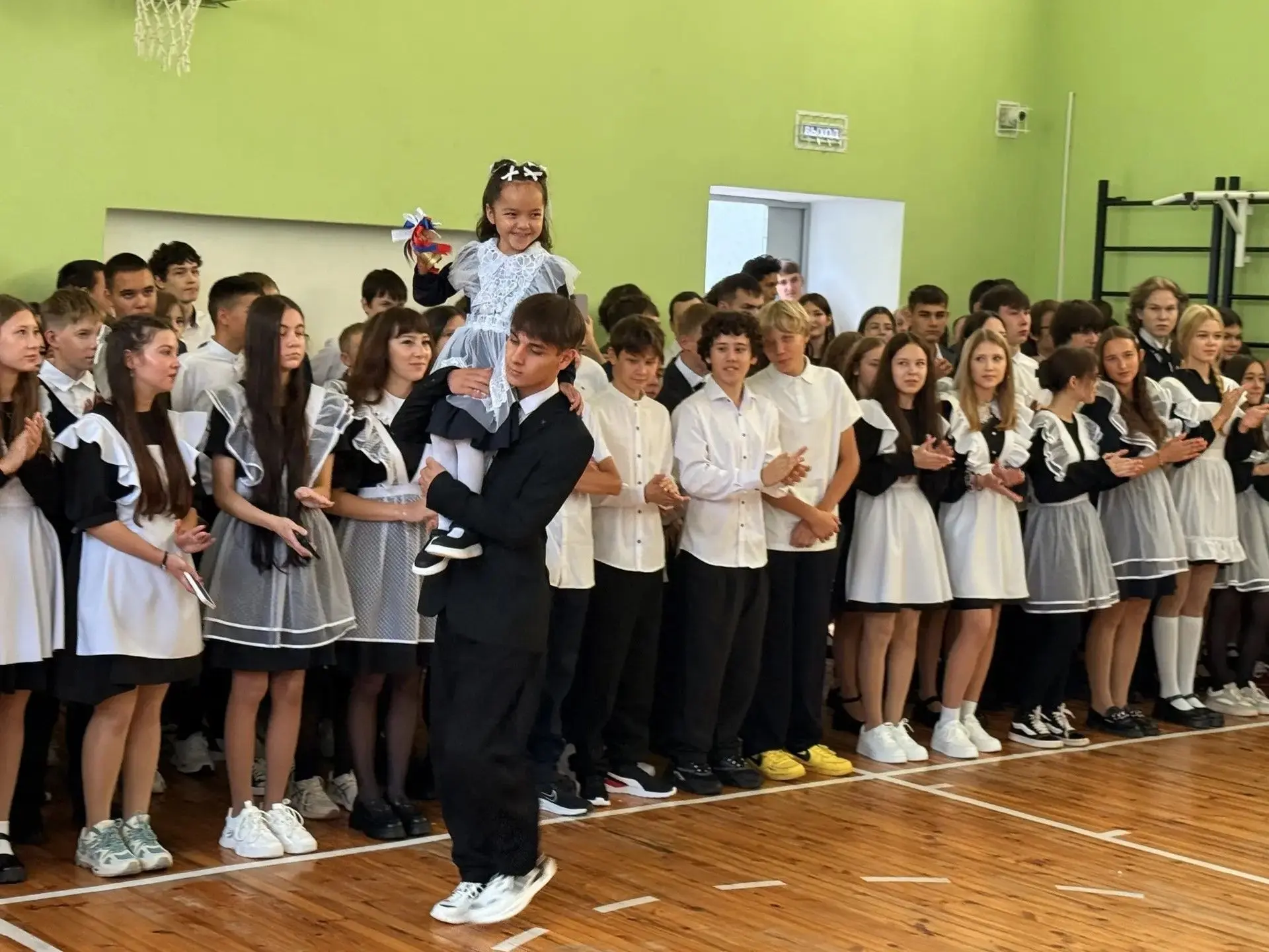 🔔🎓 СНОВА В ШКОЛУ!                                                                    ...