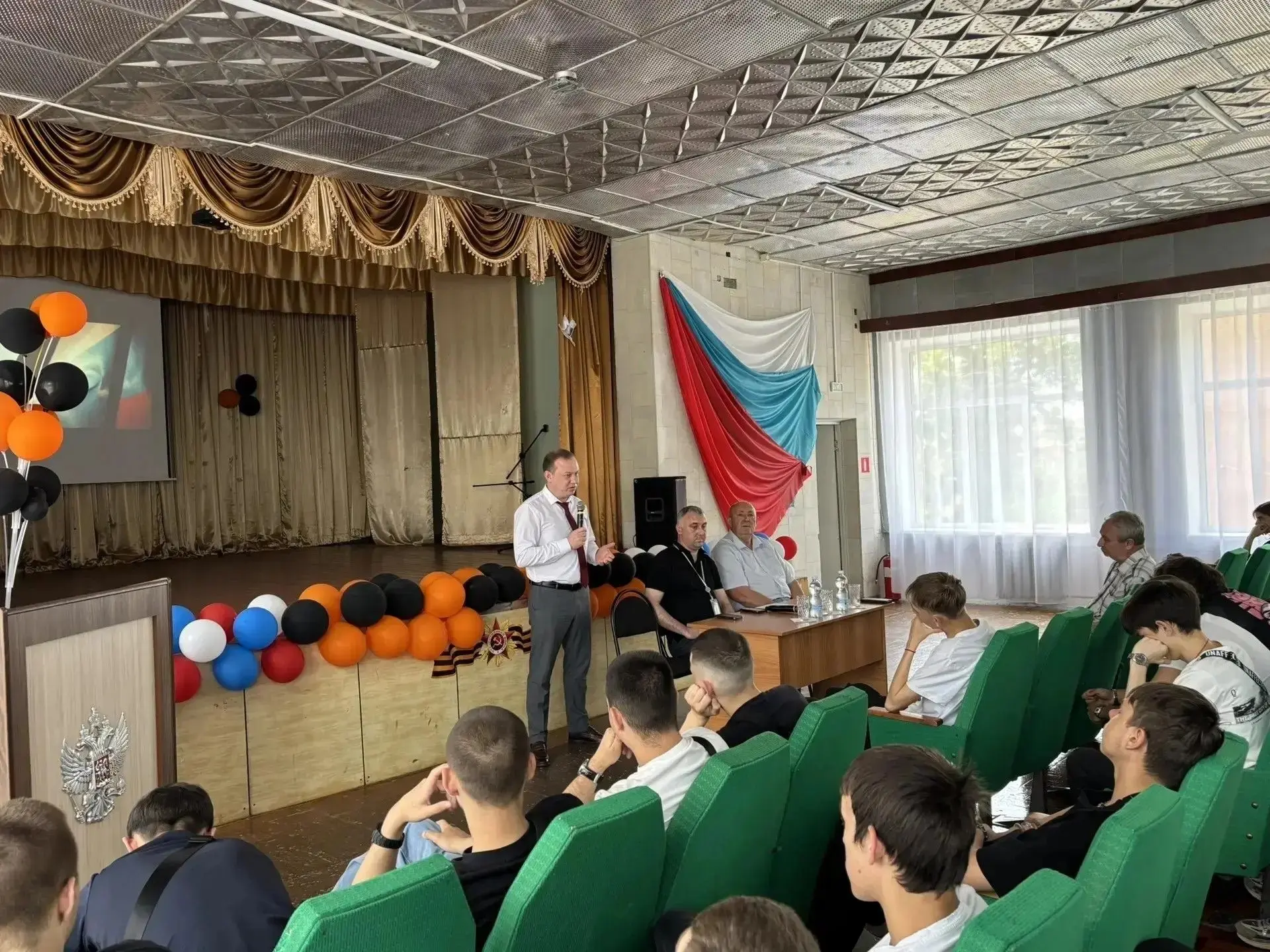 Встреча студентов с представителями ШРКТЭ и Администрации города Шахты: Перспективы службы в Войсках