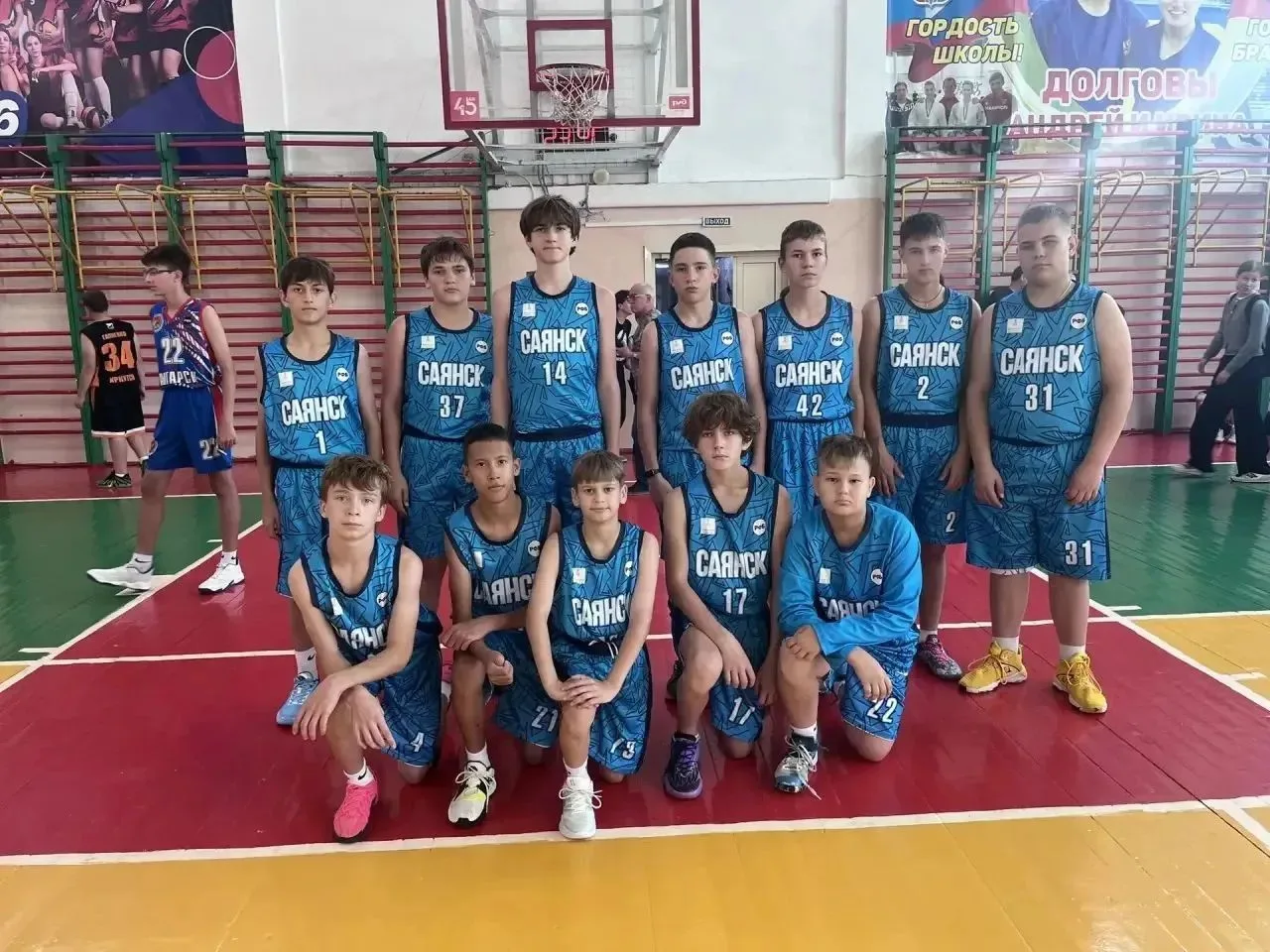 🏀Саянские баскетболисты достойно дебютировали на Первенстве области в Братске.