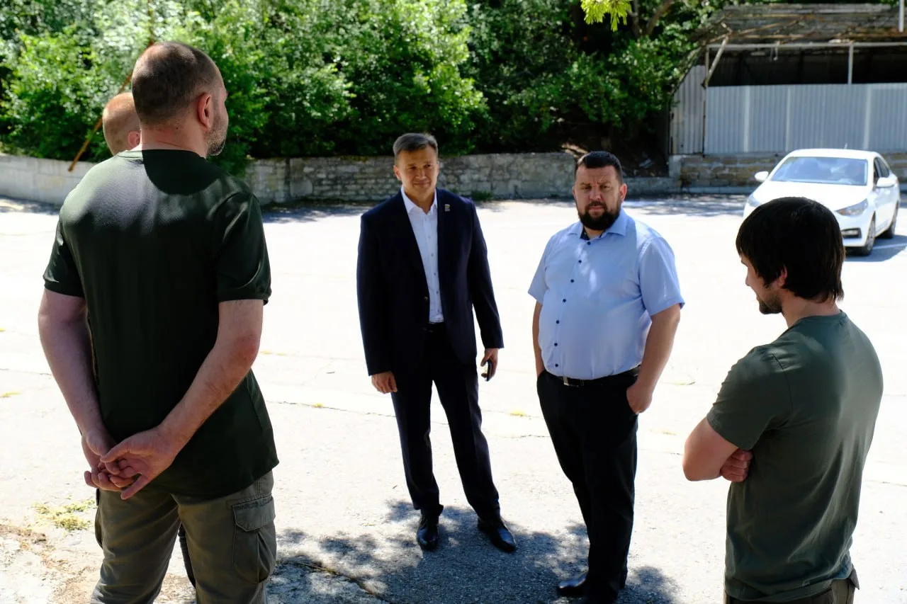 🚩В Ялте начало функционировать новое обустроенное парковочное пространство. Бесплатная...