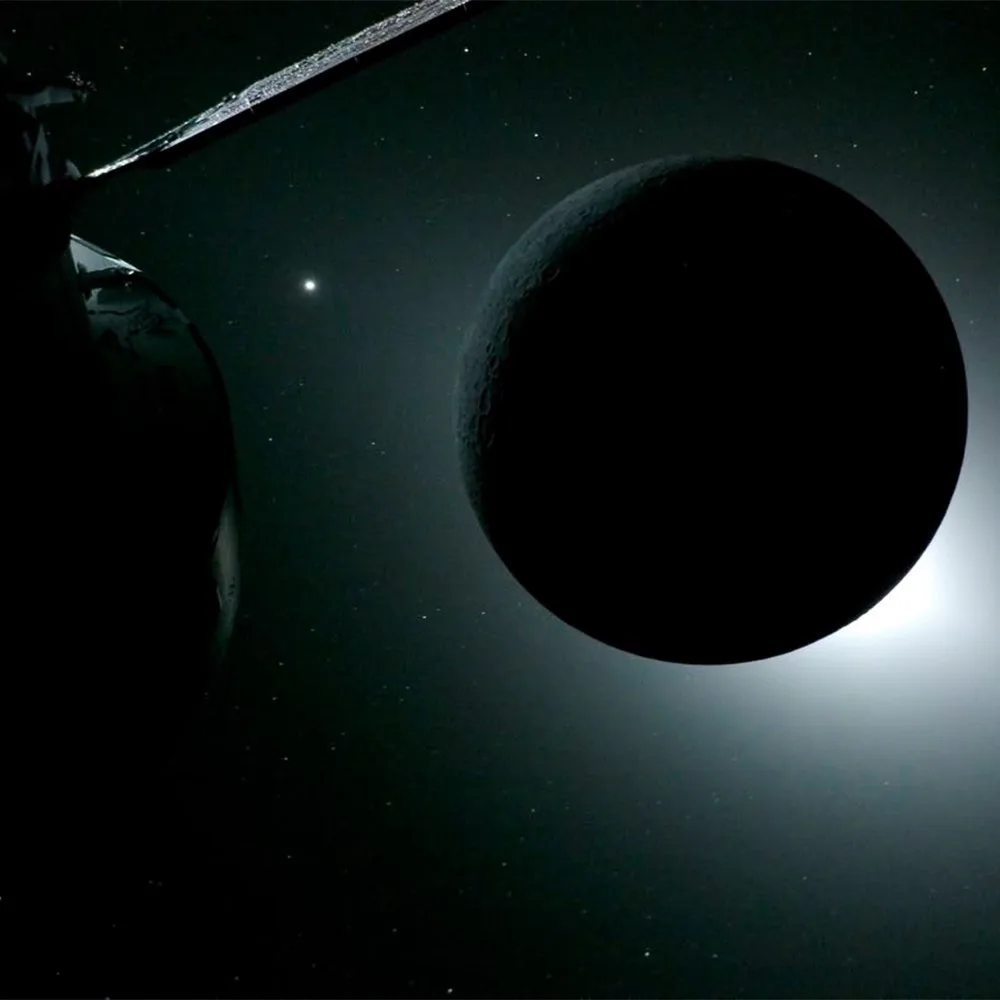 Прекрасный снимок затмения, полученный во время миссии Artemis II