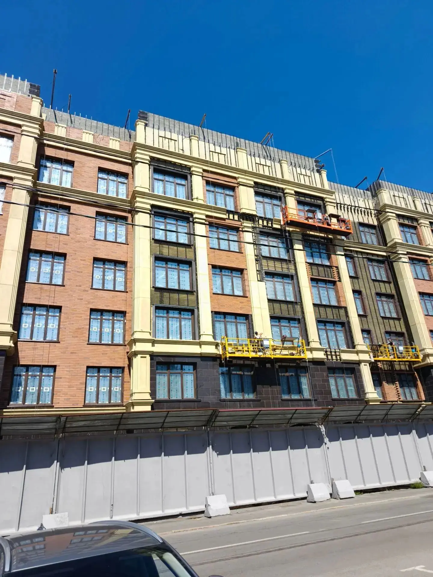 🏗️ Пять жилых комплексов Барнаула оказались в так называемой «красной зоне» из-за недо...