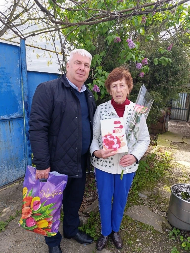 Сегодня  Глава муниципального образования Сергиевское сельское поселение В. М. Каленников поздравил 