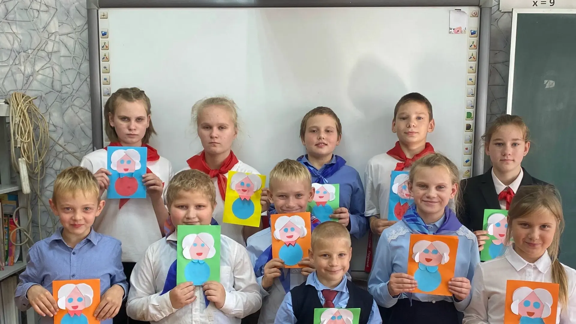 С теплом для старшего поколения! 🧸