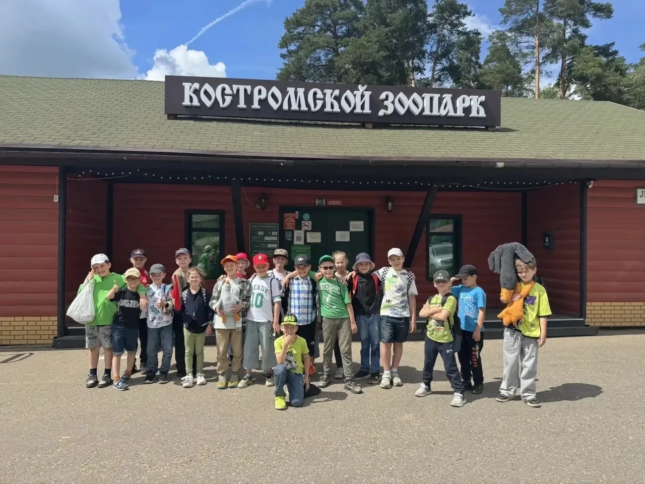 ♟️Наш выезд в зоопарк!

Тренировки — это круто, но иногда хочется сменить интенсивность на более спо