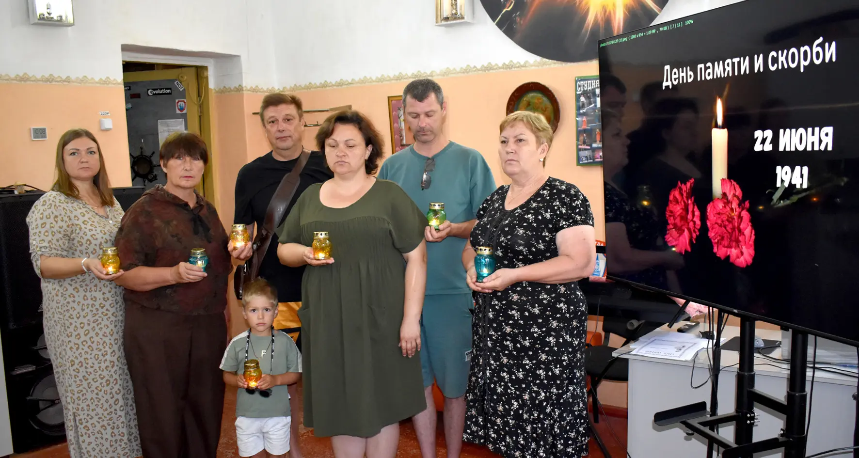 Специалисты МБУ «Новоазовский КДЦ»  приняли участие во Всероссийской акции «Свеча Памят...
