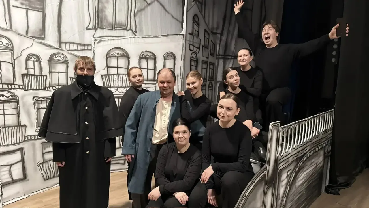 15 минут до выхода…🎭