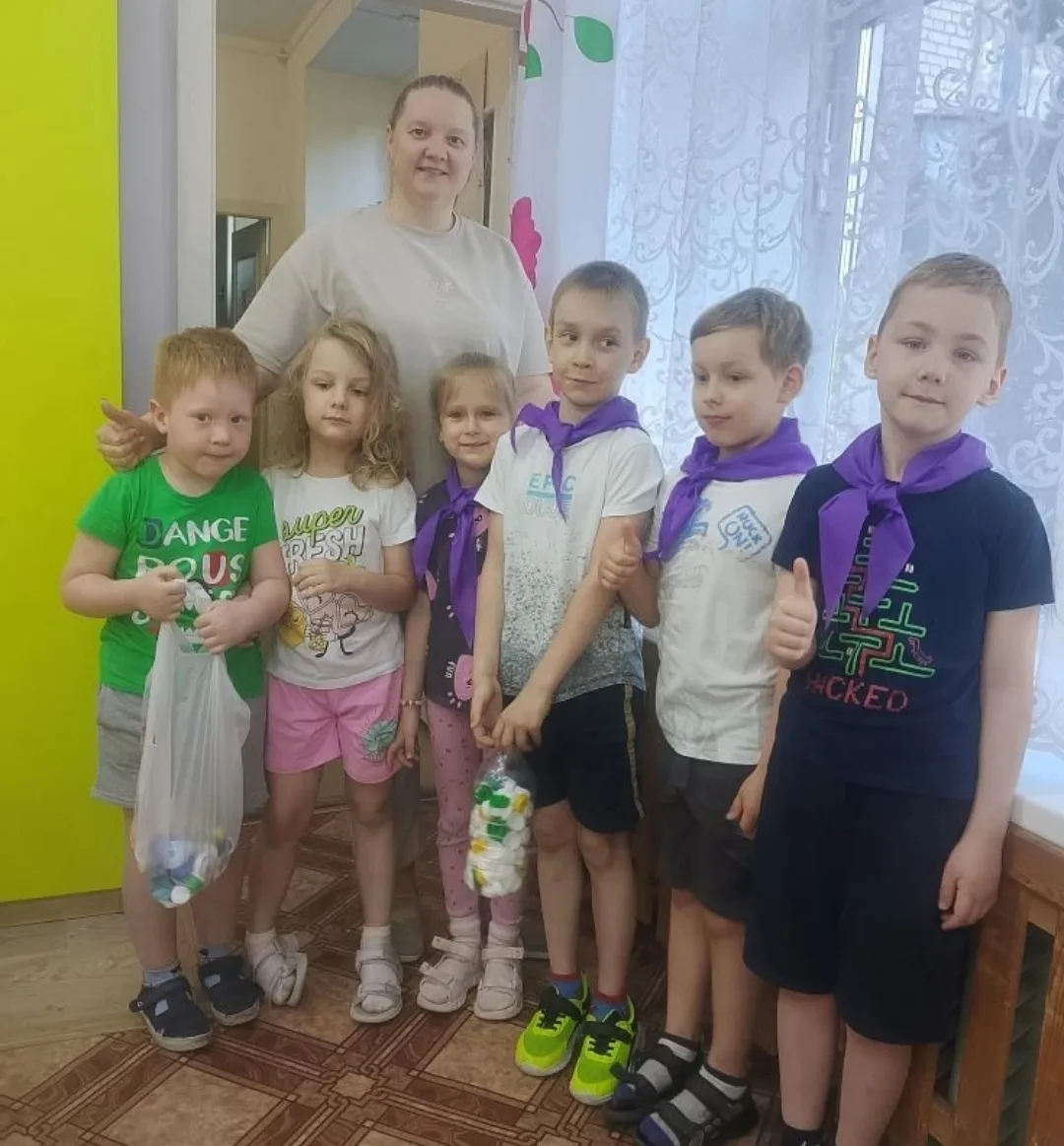 🌿 Юные орлята‑дошколята из группы «Клубничка» снова в деле! 
🔎 В рамках эколого‑благотворительного