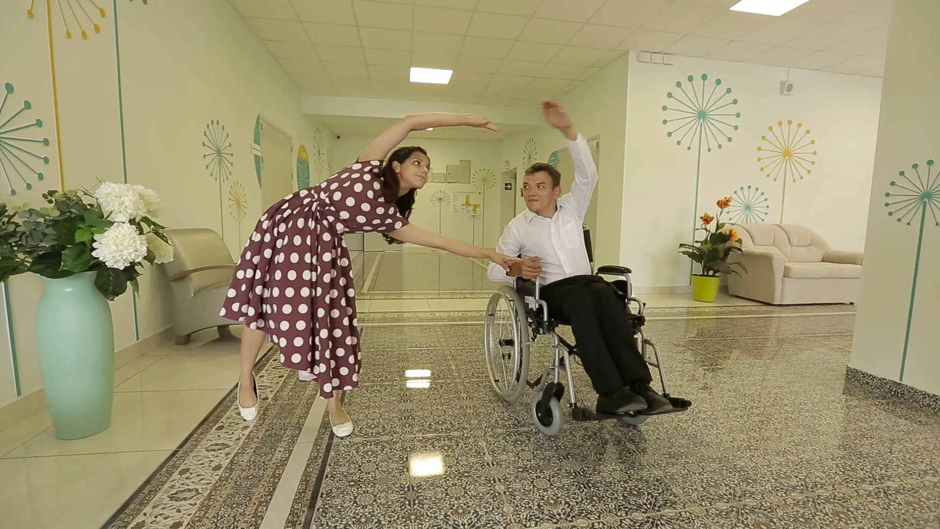 Взаимное доверие – в каждом жесте   🌼В Арбузовском доме социального обслуживания реализуется инклюзи