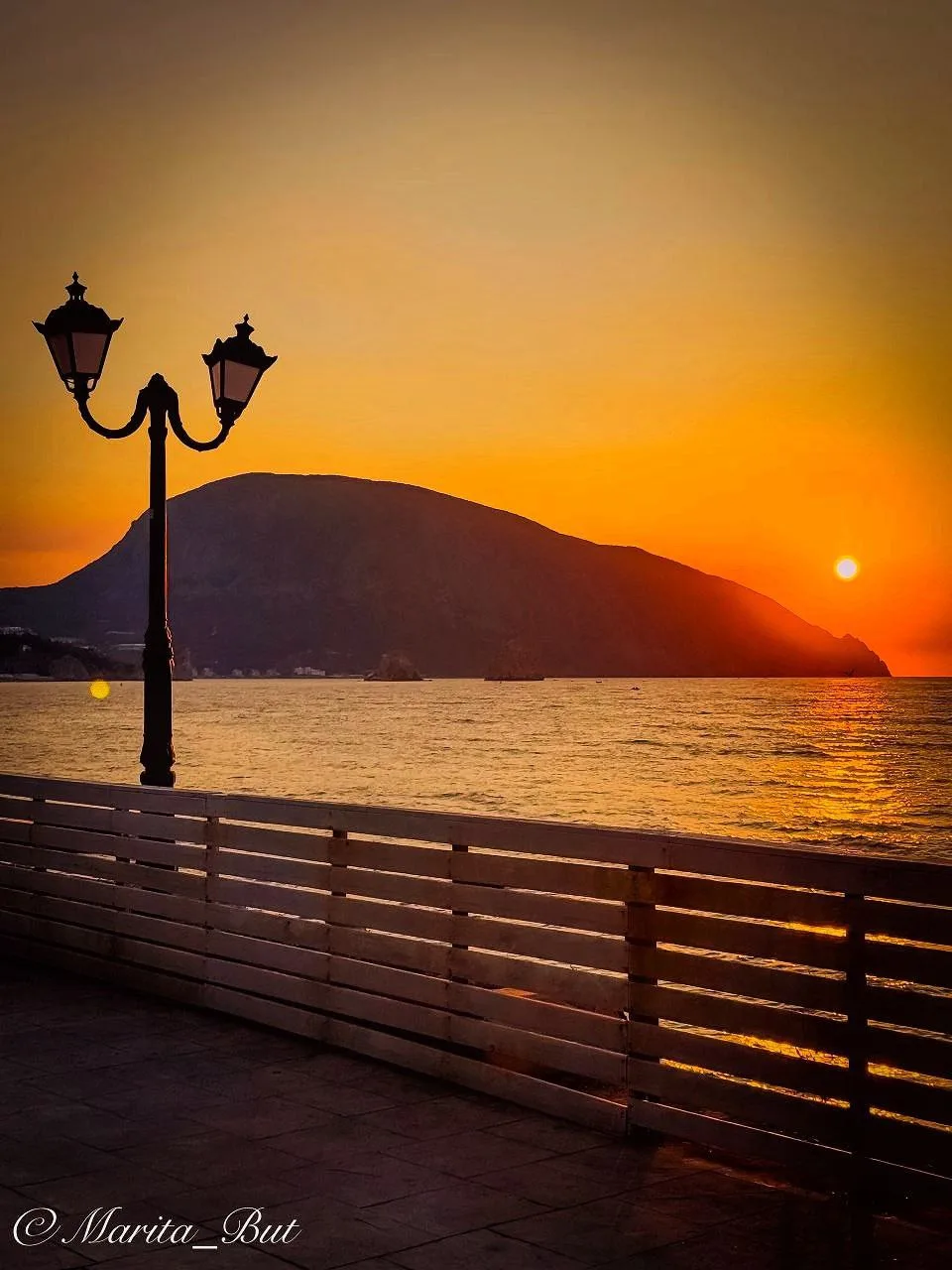 Прекрасный рассвет в Гурзуфе 🌅