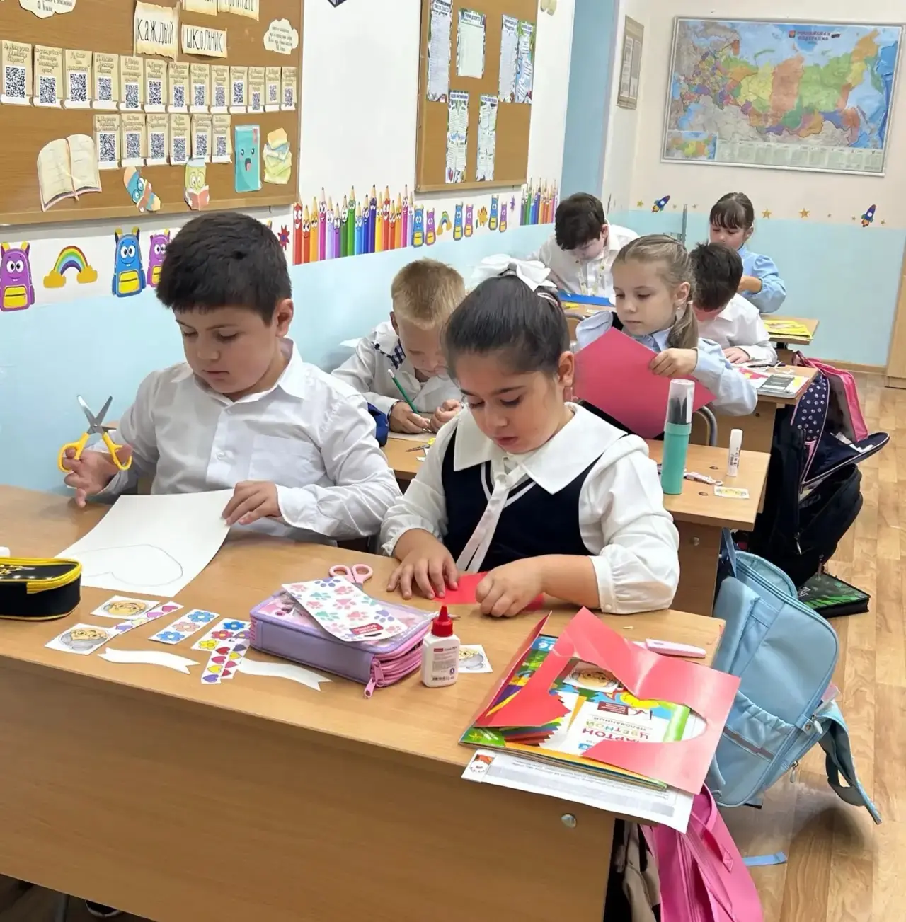 ✨ Тепло наших рук — бабушкам и дедушкам! ✨