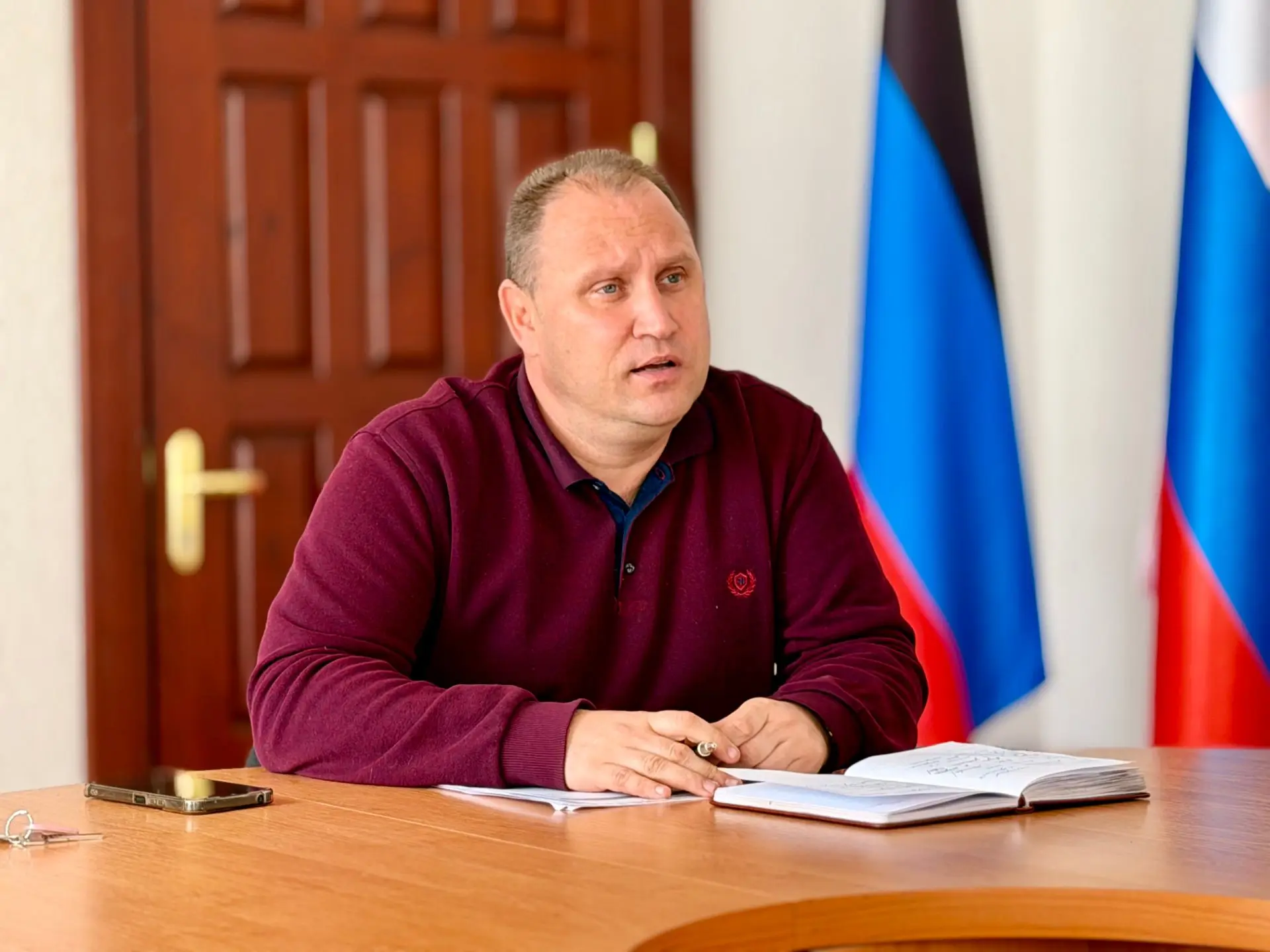 Председатель Торезского городского совета провел рабочую встречу с активистами Торезско...