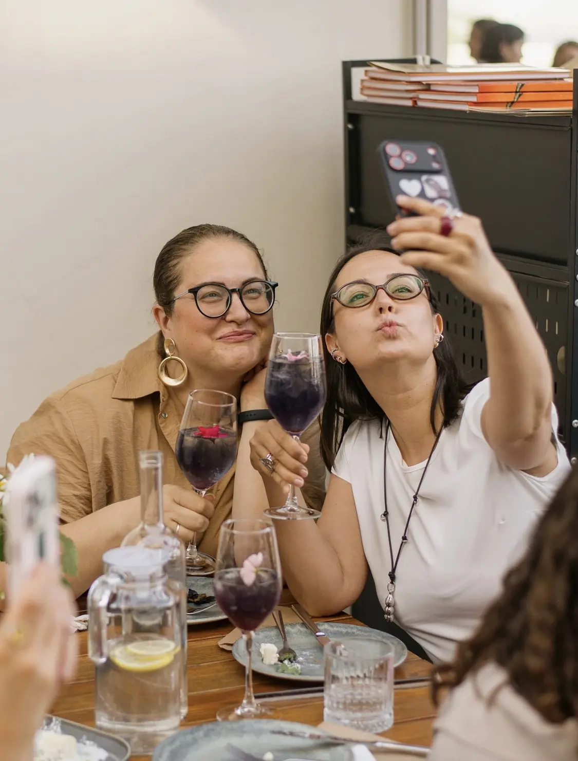 Добавилось парочку новых промокодов:

💐Подборка с промокодами от меня:

🍕Где поесть: 

📌Доставка 