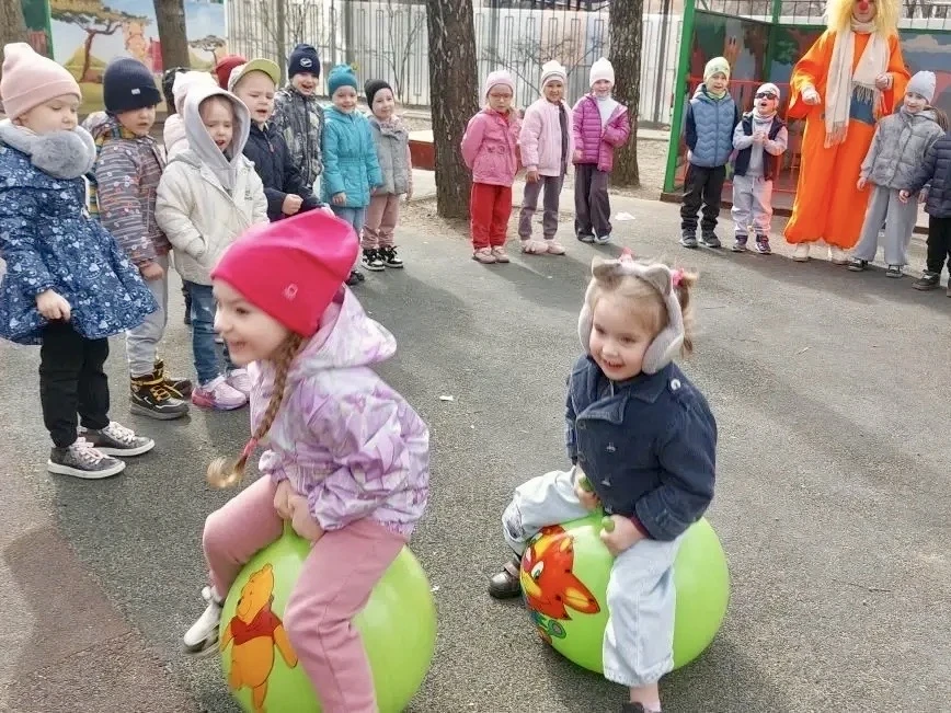УЛЫБКА ДО УШЕЙ и море смеха  🤩 В дошкольных группах нашего Образовательного квартала сегодня, 1 апре