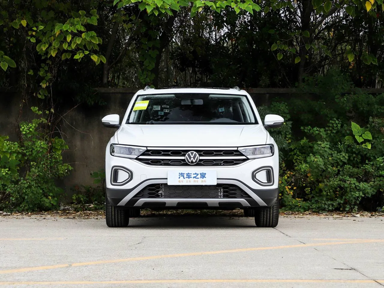 2026 Volkswagen T-Roc 280TSI DSG 2WD — 2 294 000 ₽ 🇨🇳